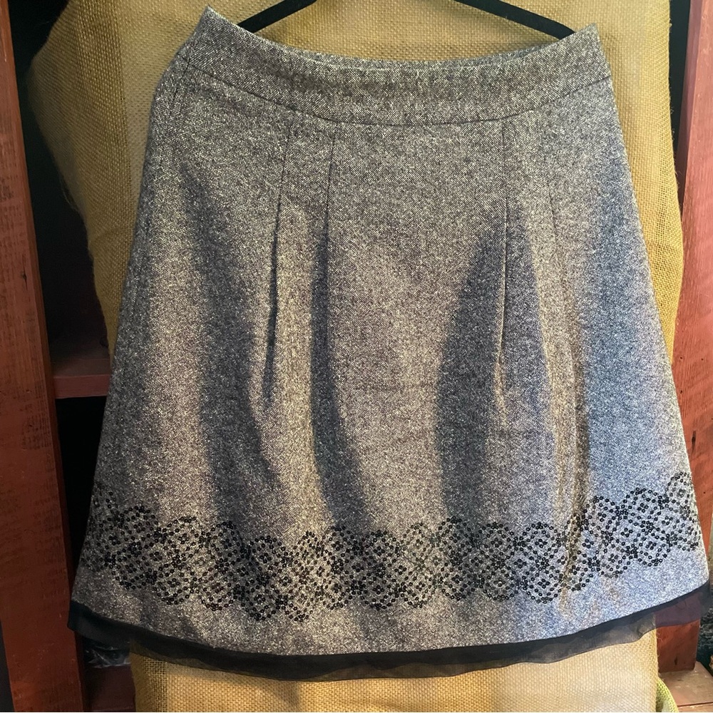Ann Taylor Loft  Wool/Silk Skirt Size 6, Rich Tweed with embellishments.